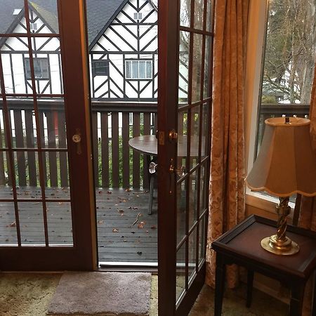 Bed and Breakfast Hemingway'S By The Sea Victoria Exterior foto