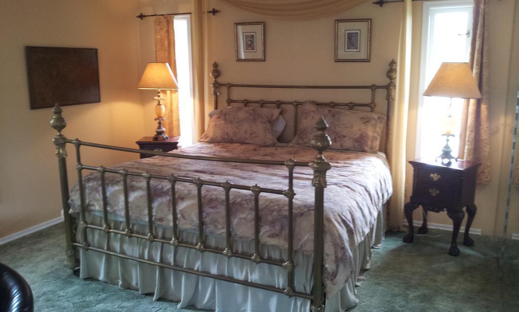 Bed and Breakfast Hemingway'S By The Sea Victoria Exterior foto