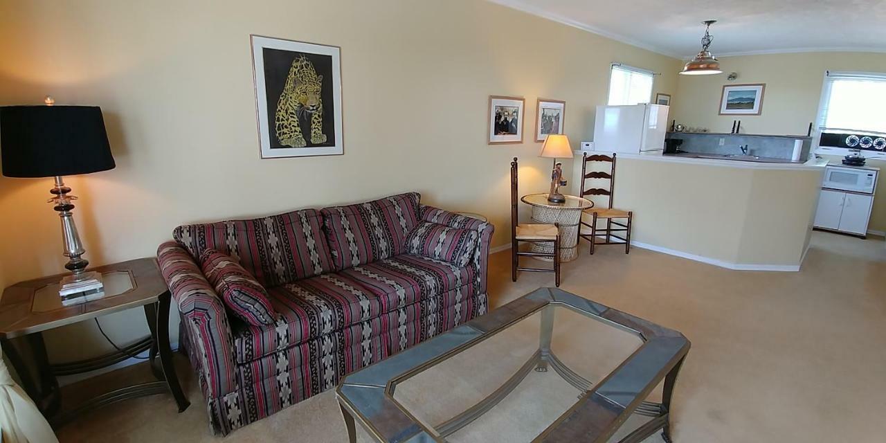 Bed and Breakfast Hemingway'S By The Sea Victoria Exterior foto
