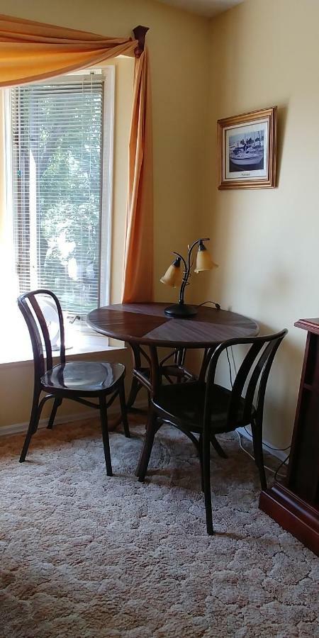 Bed and Breakfast Hemingway'S By The Sea Victoria Exterior foto